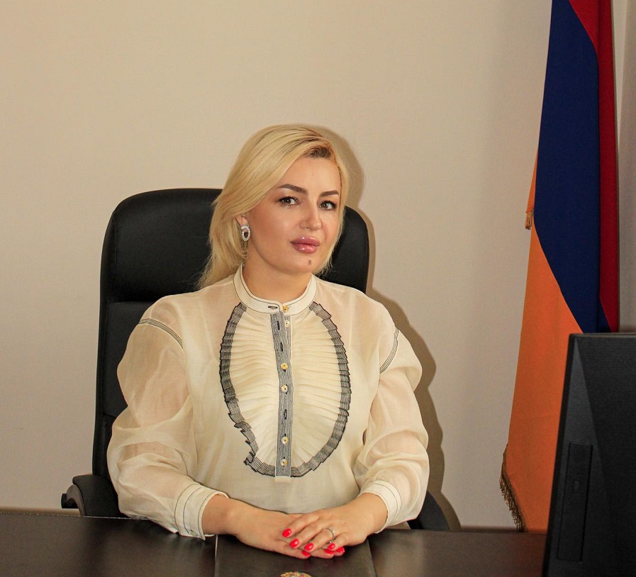 Լուսինե Ռազմիկի Հովհաննիսյան